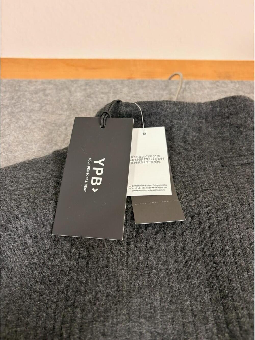 Abercrombie & Fitch YPB Sweatshirt Men Large Gray 1/4 Zip Tech Fleece NWT - Picture 4 of 8